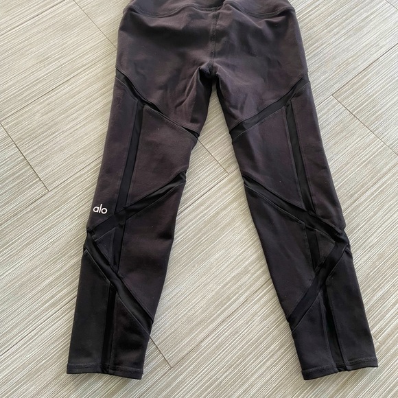 Alo sheer mesh detail leggings capris black - Picture 4 of 8